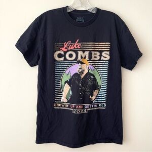 LUKE COMBS black tshirt size Medium